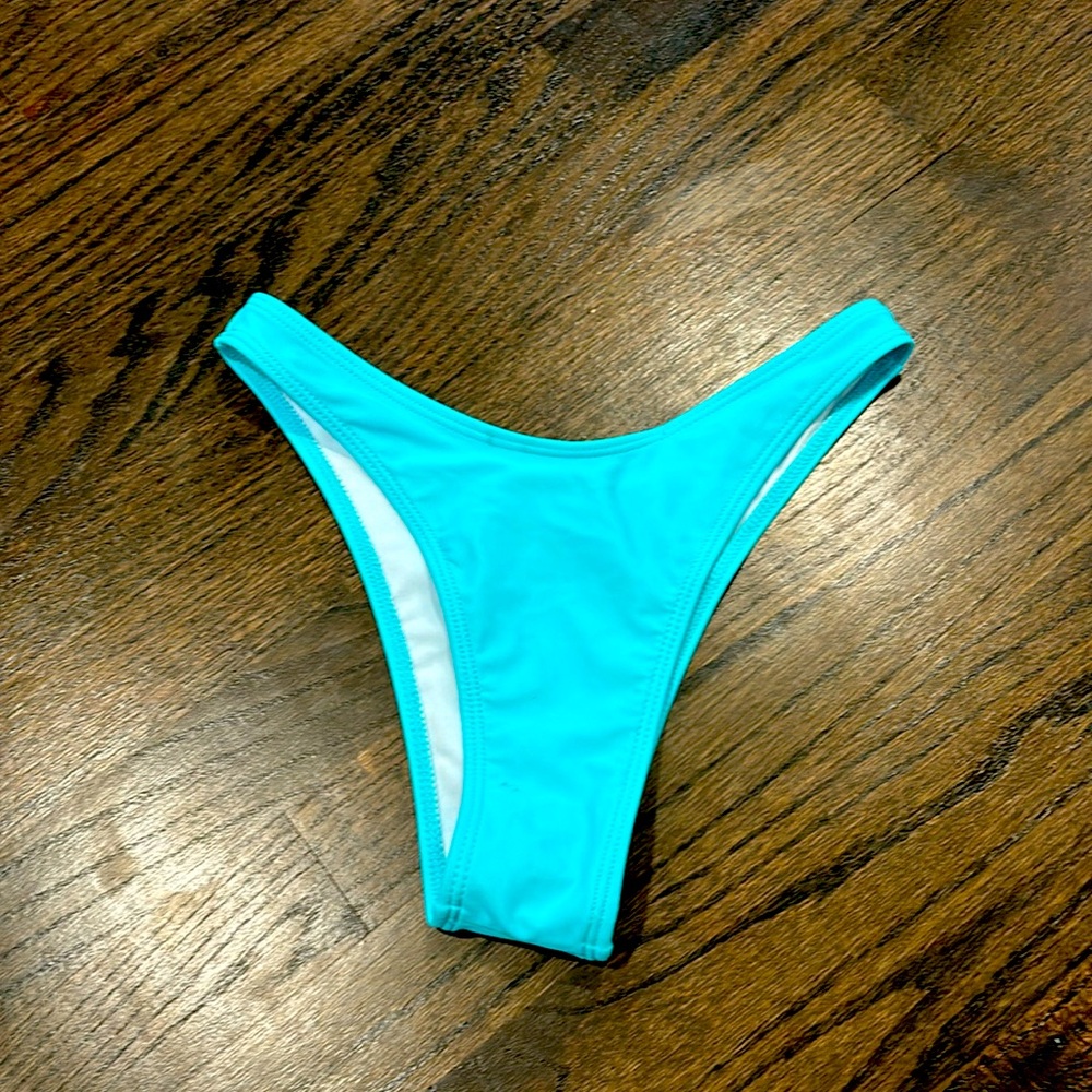 swim suit